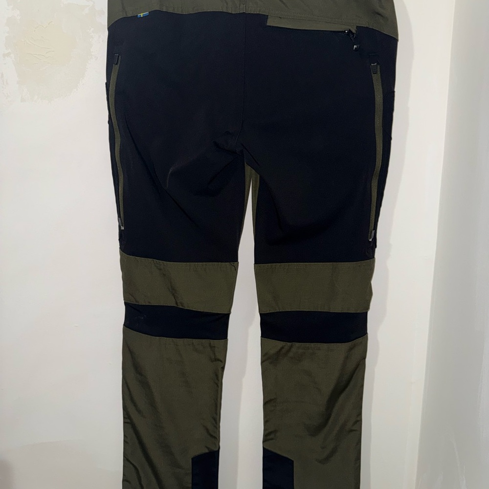 ARRAK OUTDOORS ACTIVE STRETCH PANTS LADY GREEN(SHORT) SIZE 40
Minimal Wear - Picture 10 of 14